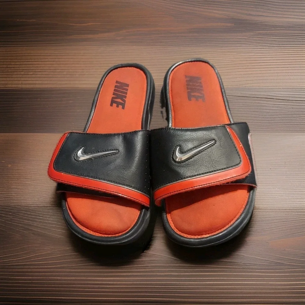 Nike Comfort Slide 2 Sandals Slippers Men's 8 Black Red  Slides Sandals Pool